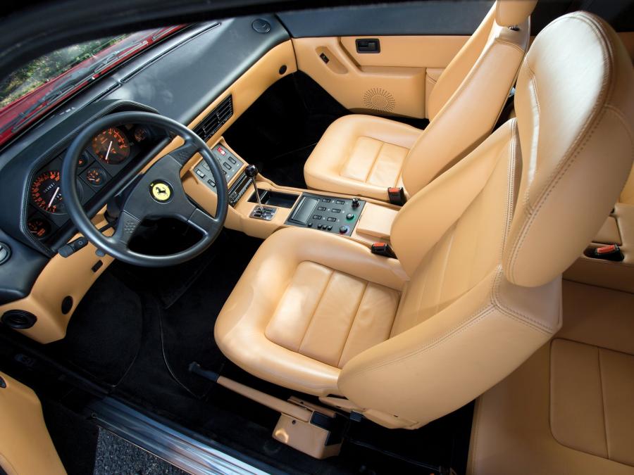  Ferrari Mondial T 1989 года  (фото 15 из 20)